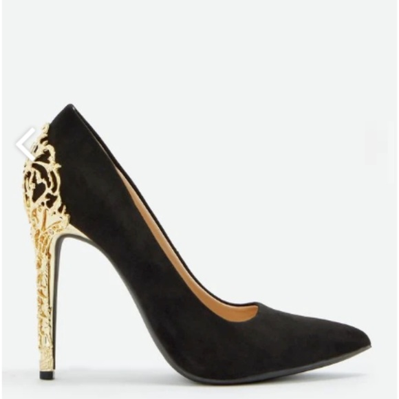 Shoes - Embellished Heel Pump in 8.5